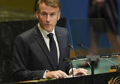 الرئيس الفرنسي يطالب ترامب برفع العقوبات عن مسؤولين أوروبيين