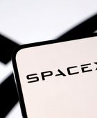 "سبيس إكس" تطلق 53 قمرًا اصطناعيًّا إلى الفضاء