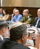 بدء اجتماع الكابينت لبحث تطورات الملف الإيراني