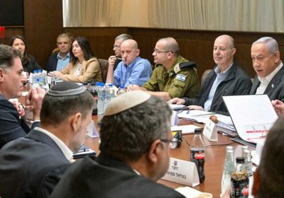 بدء اجتماع الكابينت لبحث تطورات الملف الإيراني