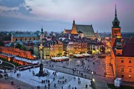 بولندا: موقف المجر تجاه أوكرانيا "صادم"