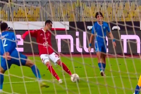 بهدف نظيف.. الأهلي يتقدم على سموحة في الشوط الأول