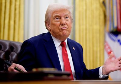 ترامب: قرار إلغاء الرسوم يمهد لتعريفات جمركية أكثر قوة