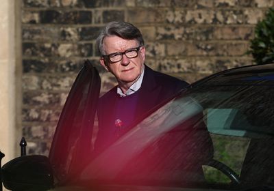 اعتقال سفير بريطاني سابق له علاقة بـ"إبستين"