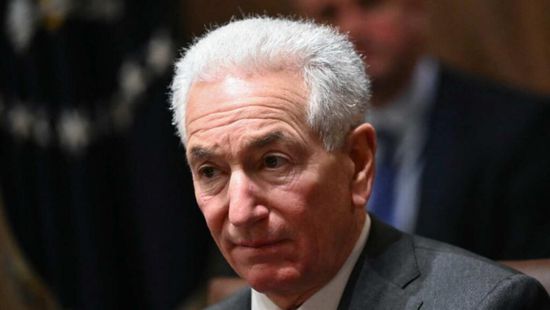 فرنسا تقيد صلاحيات السفير الأمريكي لديها