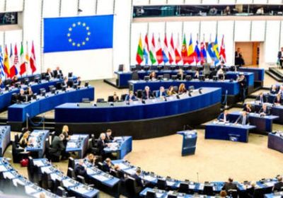 "فيتو" برلماني أوروبي يجمّد اتفاقية التجارة مع واشنطن