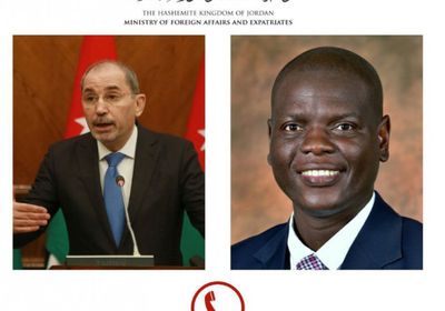 وزير الخارجية الأردني يتلقى اتصالاً هاتفياً من نظيره الجنوب أفريقي