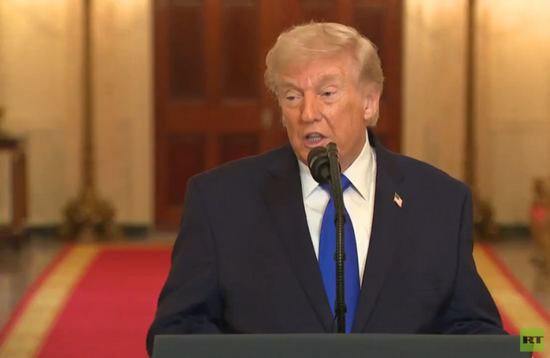 على خطى لينكولن وكينيدي.. ترامب: المجانين يلاحقون الرؤساء المهمين