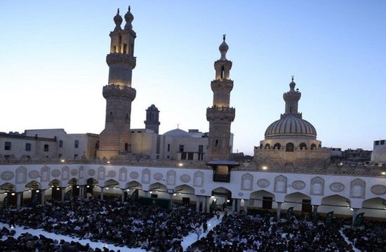 الأزهر الشريف يُدين إحراق مسجد جنوب نابلس