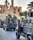 مسلحون يقتحمون مقرات مؤسسات قضائية بطرابلس