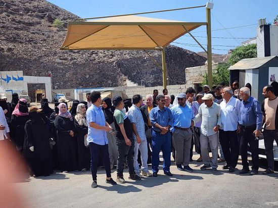 استمرار منع موظفي أمانة الانتقالي من دخول مقر المجلس