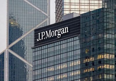 "جيه بي مورجان" يحذر من نزيف الدولار مع تسارع التحوط