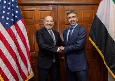 الشيخ عبدالله بن زايد يلتقي وزير التجارة الأمريكي في واشنطن