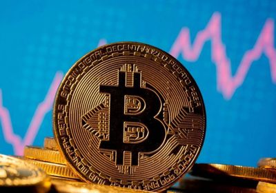 "إنتيسا سان باولو" يرفع رهانه على العملات المشفرة