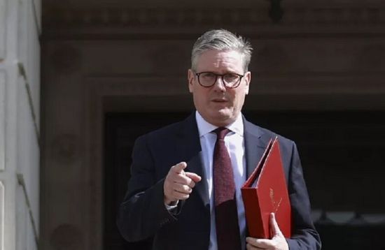 ستارمر يندد.. أول تعليق رسمي على حادث مسجد مانشستر