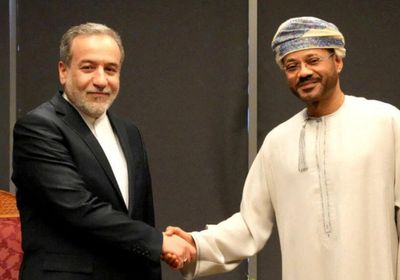 عراقجي يطلع عُمان على ملامح اتفاق نووي محتمل
