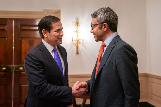 الشيخ عبدالله بن زايد يختتم زيارة عمل إلى واشنطن