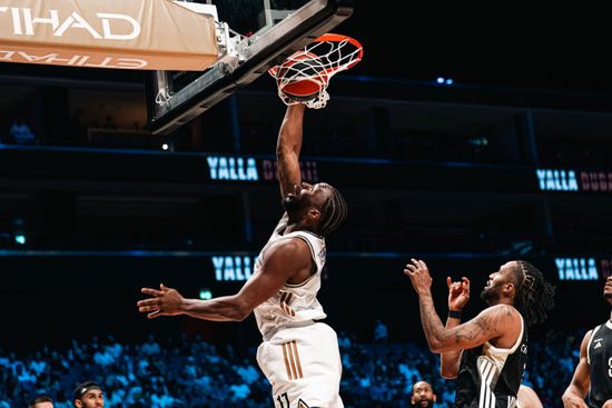 دبي لكرة السلة يفوز على أسفيل ليون في "اليوروليغ"