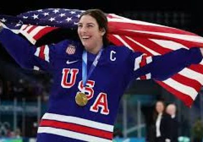 لاعبو الهوكي يعربون عن أسفهم لردود فعلهم على تصريحات ترامب بحق السيدات