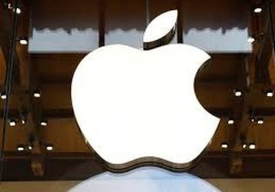 سهم "أبل" ينفصل عن تقلبات "ناسداك" ويتحول لملاذ آمن