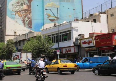 السلطات البريطانية تقرر سحب موظفيها من إيران