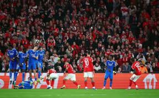 حادثة فينيسيوس: بنفيكا يعلّق عضوية 5 مشجعين بتهمة العنصرية