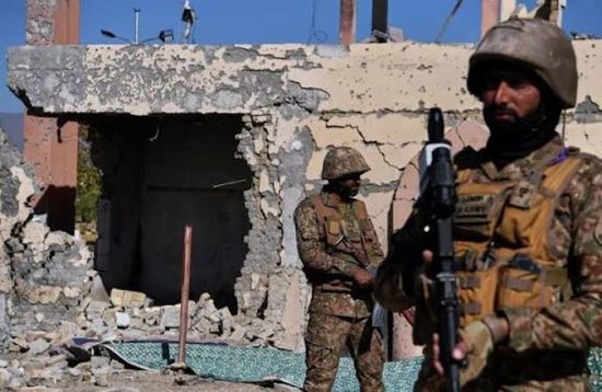 باكستان تعلن القضاء على 274 جندياً أفغانياً وإصابة المئات إثر اشتباكات حدودية