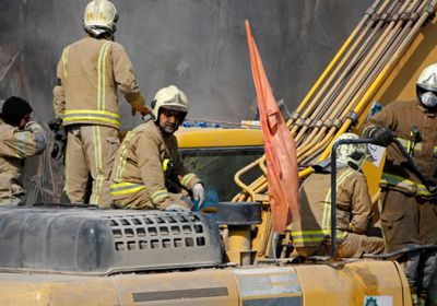إيران.. اندلاع حريق ضخم في مصنع أحذية جنوبي طهران