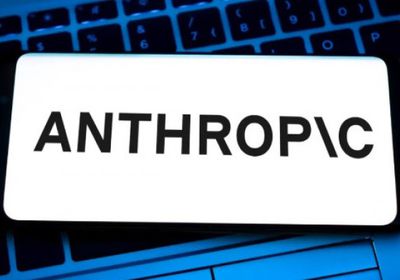 ترامب يوجه الوكالات الفيدرالية للتوقف عن استخدام "أنثروبك"