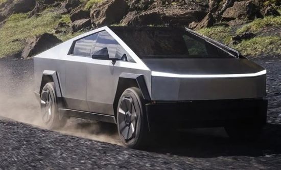 تسلا تخفض أسعار "سايبرتراك" وتطرح نسخة اقتصادية