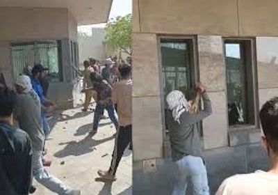 مقتل 8 متظاهرين على مقتل خامنئي أمام القنصلية الأميركية في كراتشي