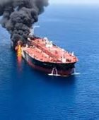 استهداف ناقلة نفط قبالة سواحل عُمان