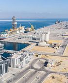 تعرض ميناء الدقم التجاري العماني لاستهداف بطائرتين مسيرتين