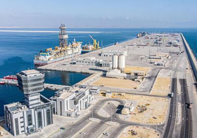 تعرض ميناء الدقم التجاري العماني لاستهداف بطائرتين مسيرتين