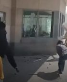 قتلى وجرحى إثر اقتحام القنصلية الأمريكية في باكستان