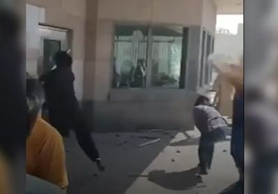 قتلى وجرحى إثر اقتحام القنصلية الأمريكية في باكستان