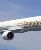 طيران الإمارات تعلّق رحلاتها وتطرح خيارات لاسترداد التذاكر