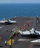 الولايات المتحدة تكشف حقيقة إصابة حاملة الطائرات "أبراهام لينكولن"