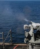 "سنتكوم" تعلن إغراق فرقاطة إيرانية في خليج عمان