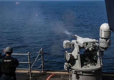 "سنتكوم" تعلن إغراق فرقاطة إيرانية في خليج عمان