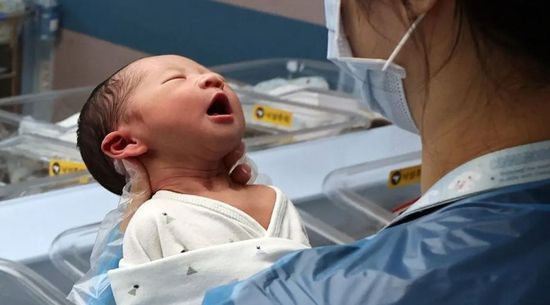 معدل المواليد في كوريا الجنوبية يرتفع لأول مرة منذ 2007