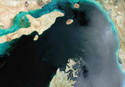 بكين تدعو إلى حماية إمدادات الغاز والملاحة في هرمز