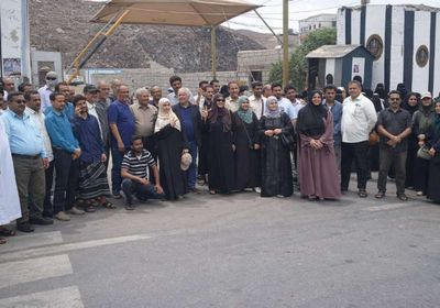 قيادة أمانة الانتقالي تواصل الوقفات الاحتجاجية لليوم العاشر