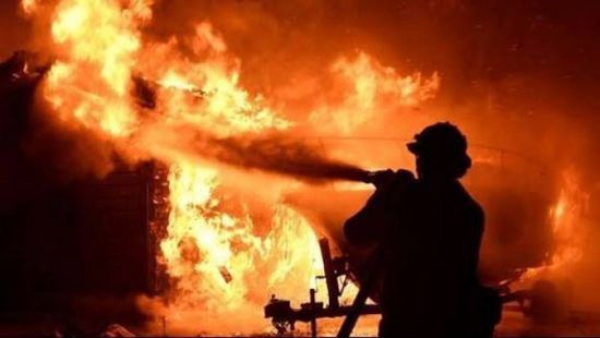 ضربات على مرافق نفطية في الخليج مع مواصلة إيران هجماتها