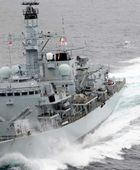 رئيس الوزراء البريطاني: إرسال بارجة ومروحيات إلى الشرق الأوسط