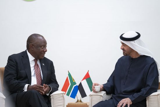 محمد بن زايد يبحث مع رئيس جنوب أفريقيا التصعيد العسكري في المنطقة