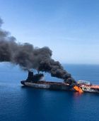 انفجار قوي قرب سفينة شرقي مسقط