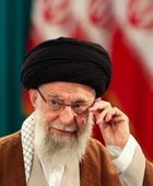 الإيرانيون يلقون نظرة الوداع على خامنئي لثلاثة أيام