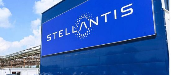 "ستيلانتيس" تسجل أول خسارة سنوية في تاريخها