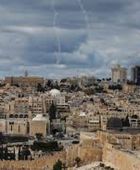دوي صفارات الإنذار في القدس بعد تحذير من إطلاق صواريخ إيرانية